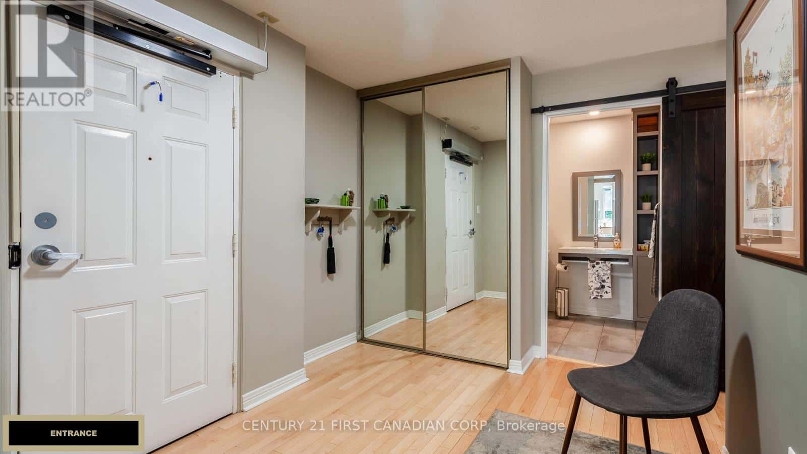 210 - 1180 COMMISSIONERS ROAD W — London South (South B) - Photo 4 of 46