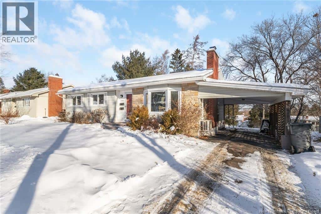 245 Massey Street — Fredericton - Photo 2 of 28