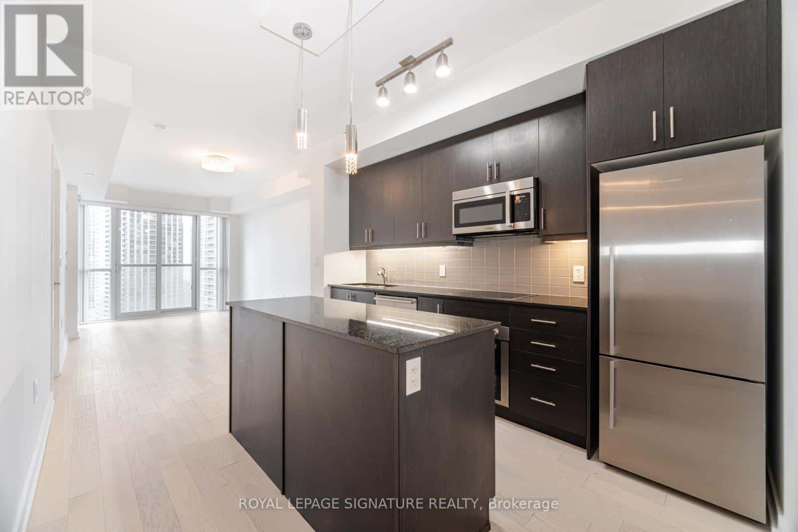 1501 - 1 THE ESPLANADE DRIVE — Toronto (Waterfront Communities) - Photo 4 of 30