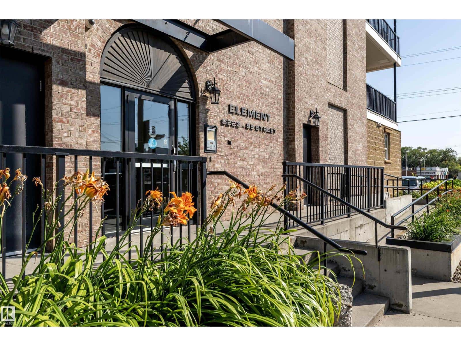 #403 8223 99 ST NW — Edmonton - Photo 3 of 56