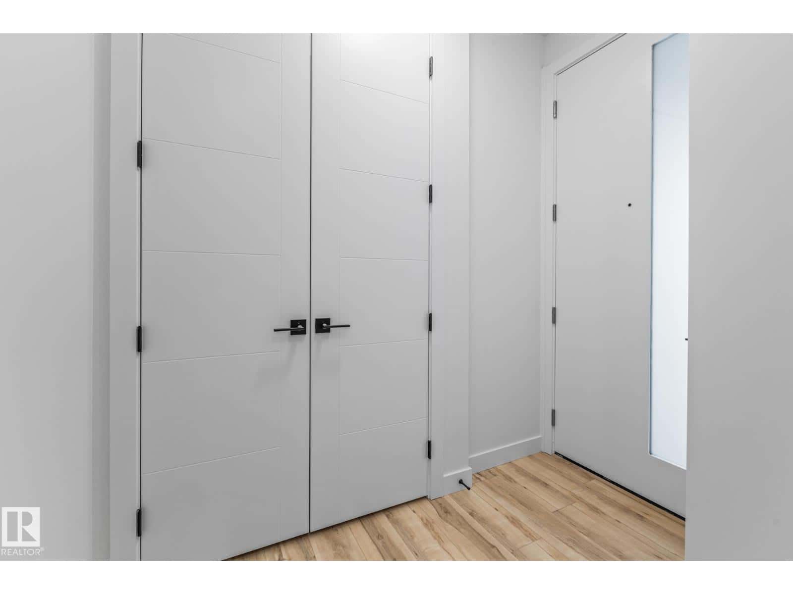 10 ENNS CO — Fort Saskatchewan - Photo 2 of 25