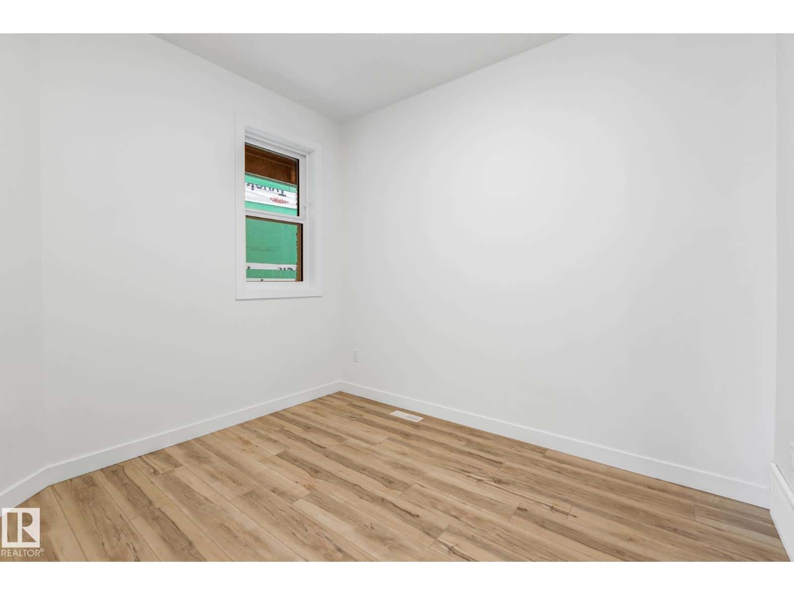 10 ENNS CO — Fort Saskatchewan - Photo 3 of 25