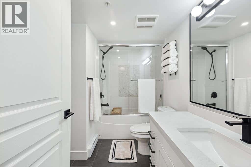 232 4550 FRASER STREET — Vancouver - Photo 4 of 28