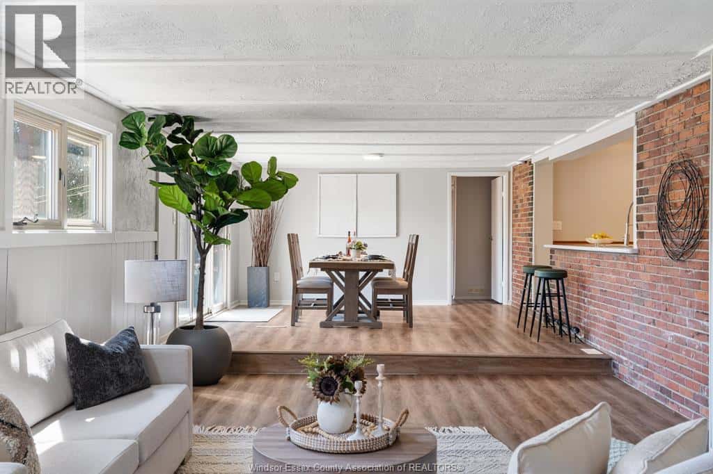 98 Jasperson — Kingsville - Photo 3 of 25