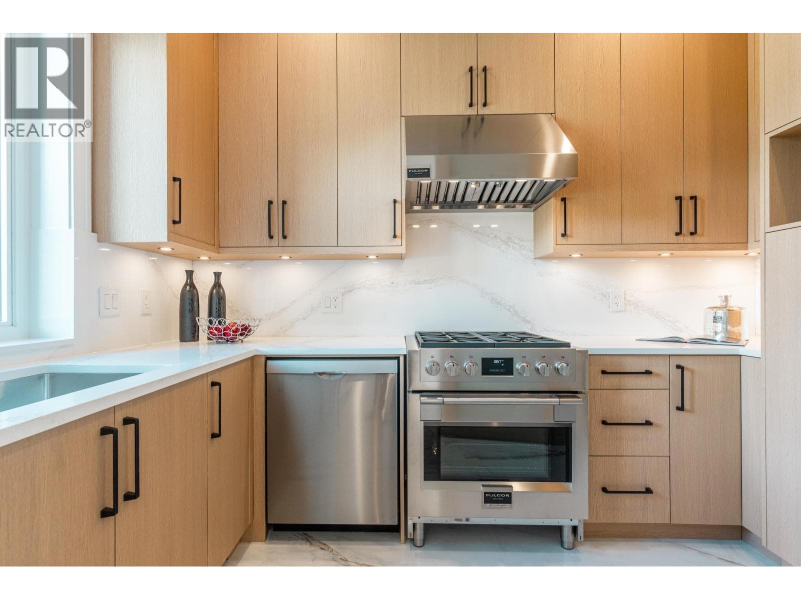 9531 KIRKMOND CRESCENT — Richmond - Main photo