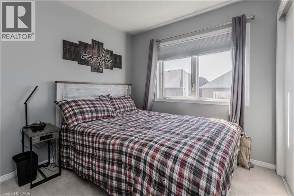 3356 MIKALDA Road — Burlington - Photo 2 of 38