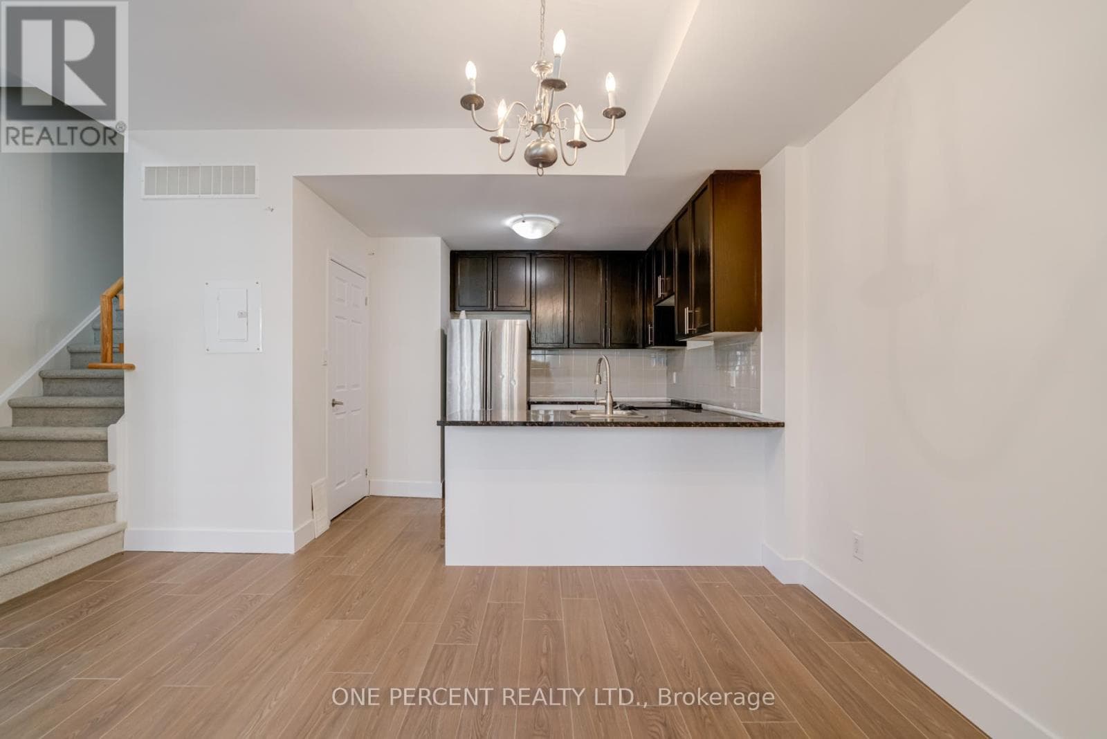 12 - 25 CONEFLOWER CRESCENT — Toronto (Westminster-Branson) - Main photo