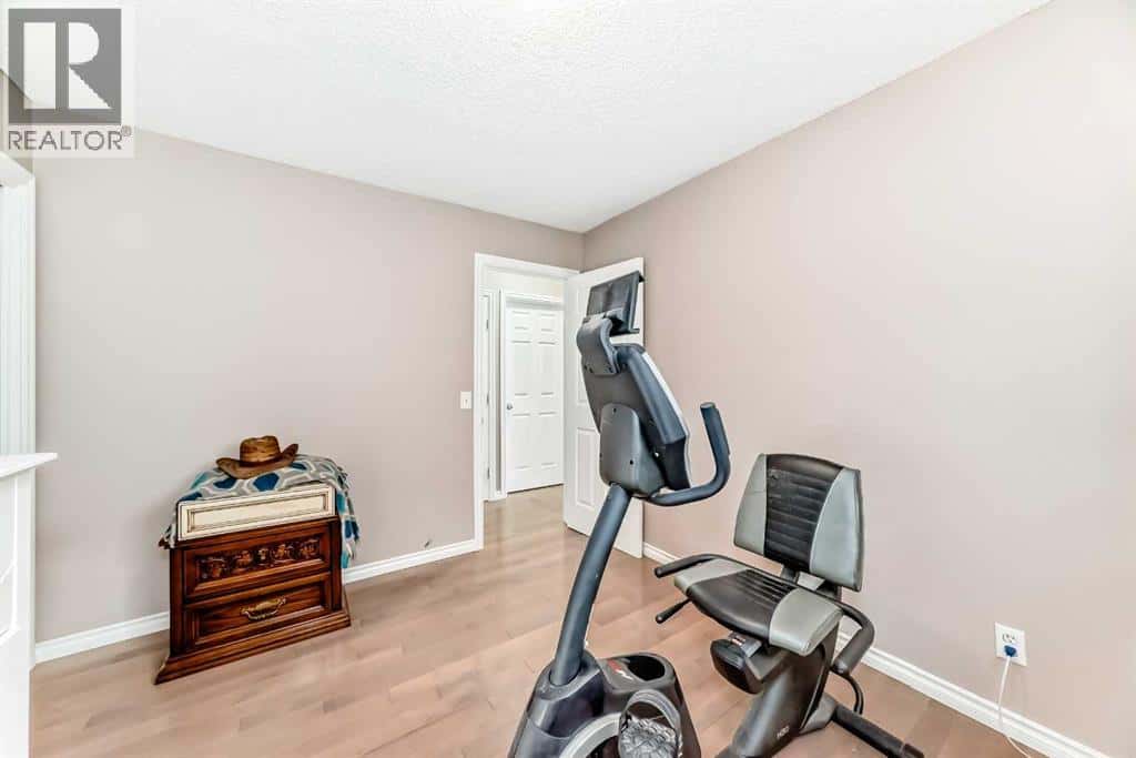 8336 Silver Springs Road NW — Calgary - Photo 5 of 50