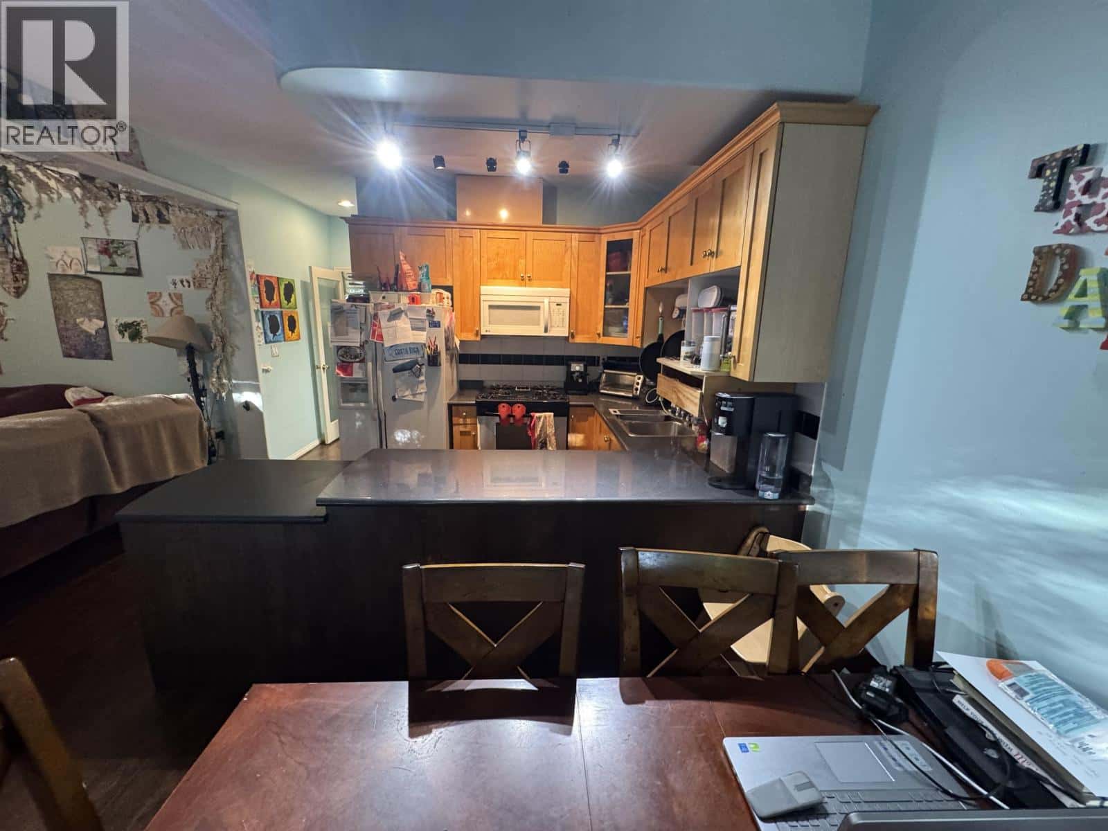 , Burnaby, British Columbia — Burnaby, British Columbia - Photo 4 of 21