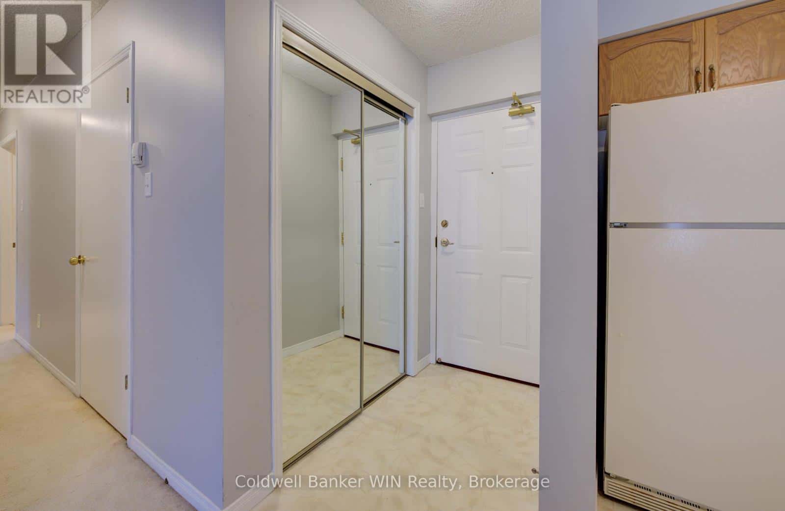 302 - 440 DURHAM STREET W — Wellington North (Mount Forest) - Photo 2 of 26