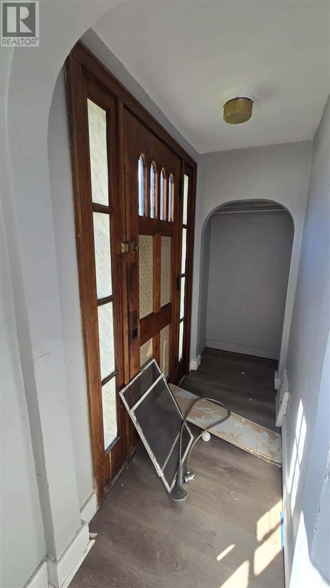 312 Pim ST — Sault Ste. Marie - Photo 4 of 19