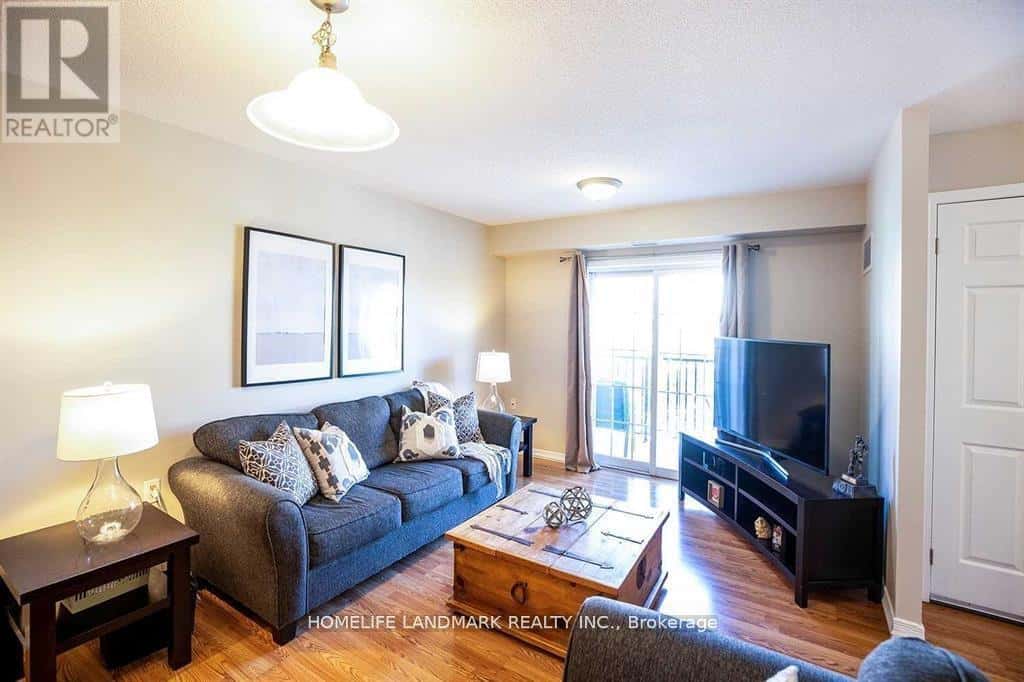 213 - 61 CLARINGTON BOULEVARD — Clarington (Bowmanville) - Photo 4 of 17