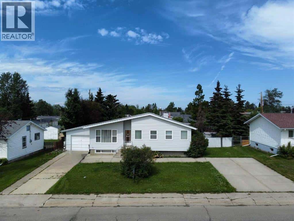 300 Hammond Drive — Fox Creek - Photo 2 of 50