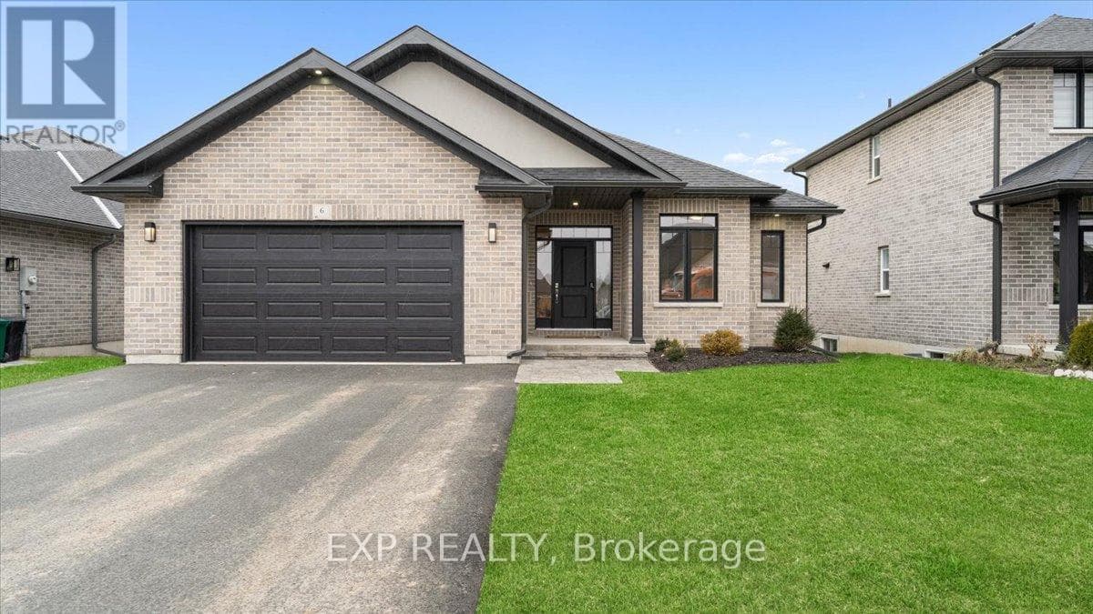 6 VAUGHN COURT — Belleville (Thurlow Ward) - Main photo