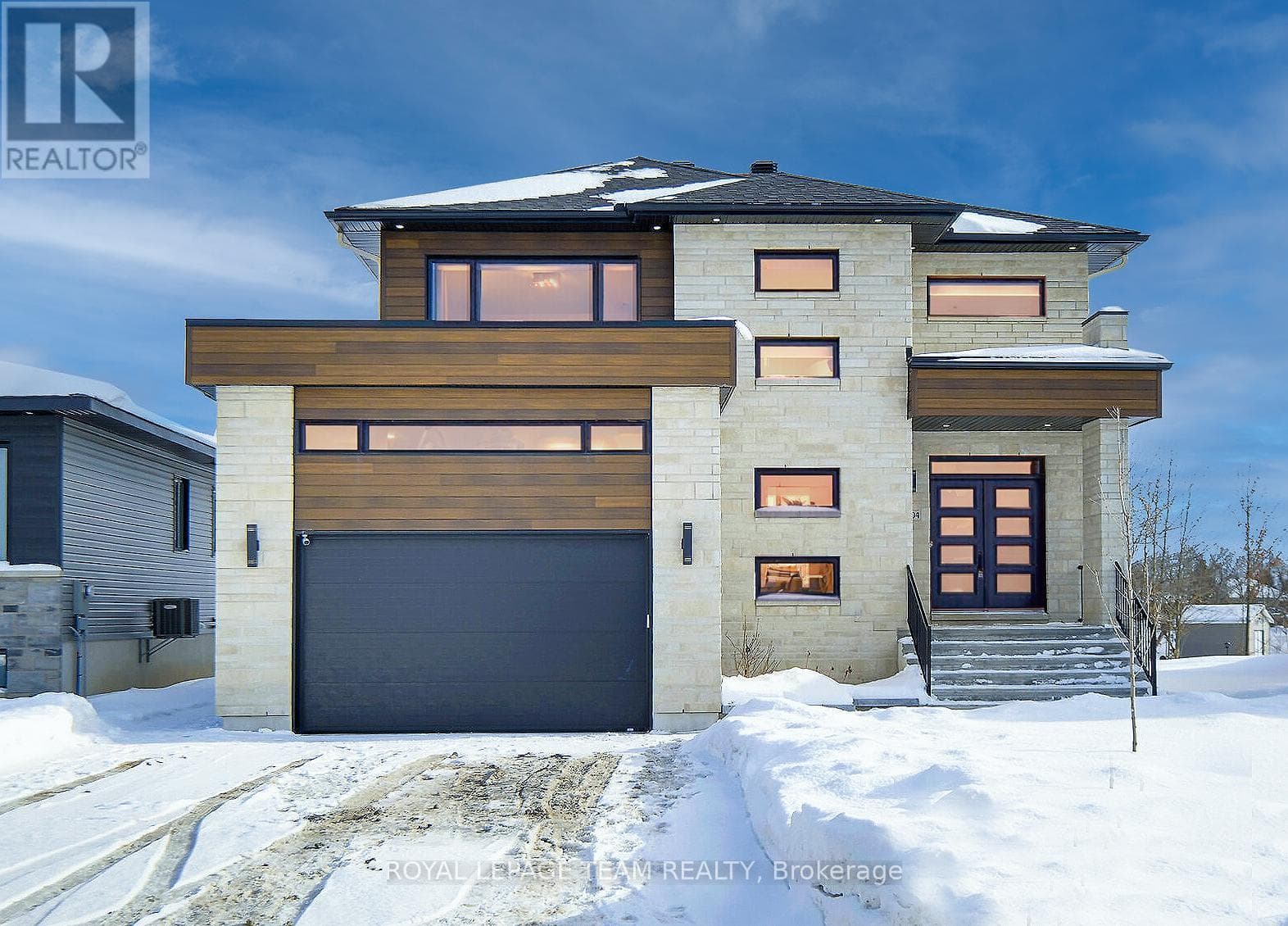 504 BARRAGE STREET — Casselman - Main photo