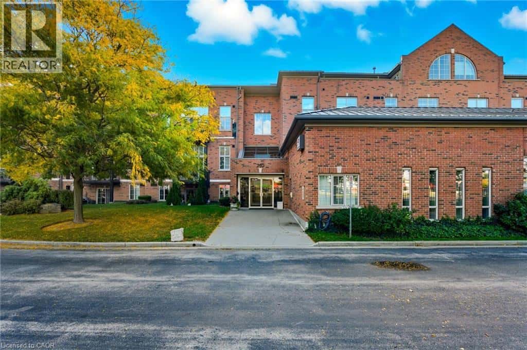 262 DUNDAS Street E Unit# 311 — Waterdown - Photo 2 of 50