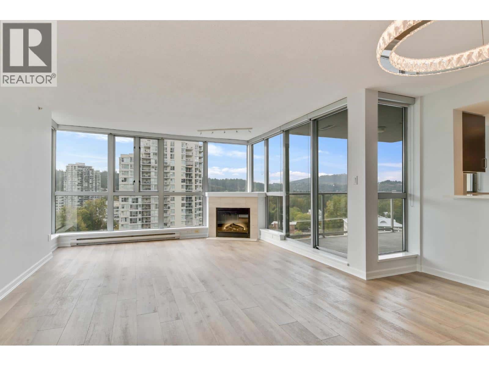 1303 295 GUILDFORD WAY — Port Moody - Photo 4 of 36