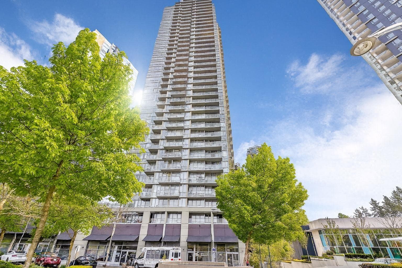 2003 9981 WHALLEY BOULEVARD — Surrey - Main photo