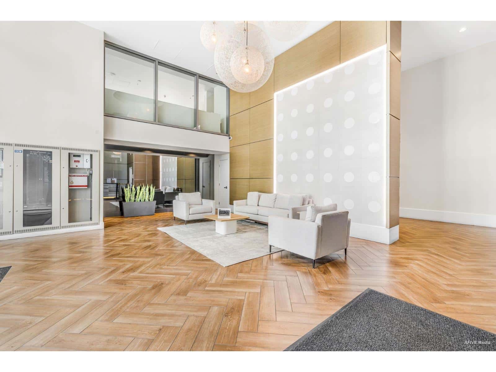 2003 9981 WHALLEY BOULEVARD — Surrey - Photo 3 of 29