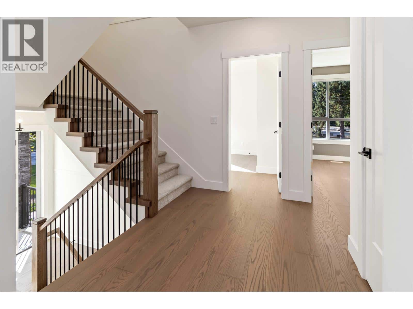 765 PATRICIA AVENUE — Port Coquitlam - Photo 3 of 31