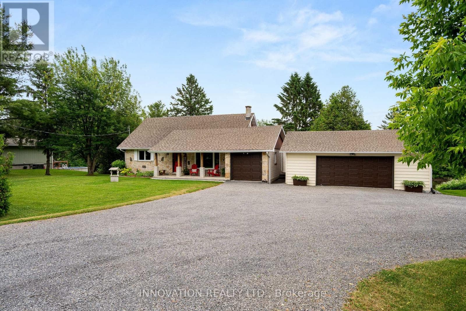 1424 NOTRE DAME STREET — Russell - Main photo