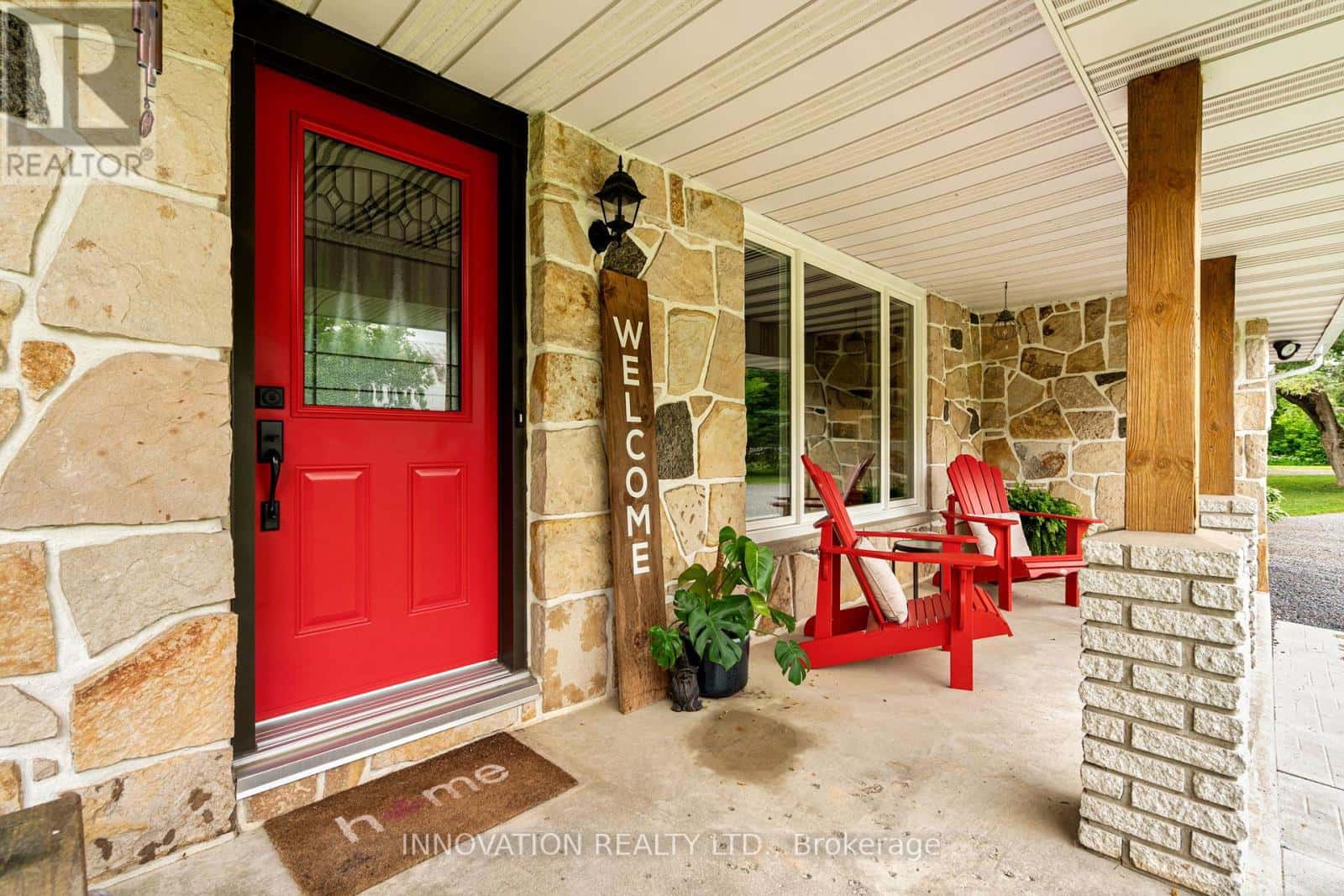 1424 NOTRE DAME STREET — Russell - Photo 2 of 41