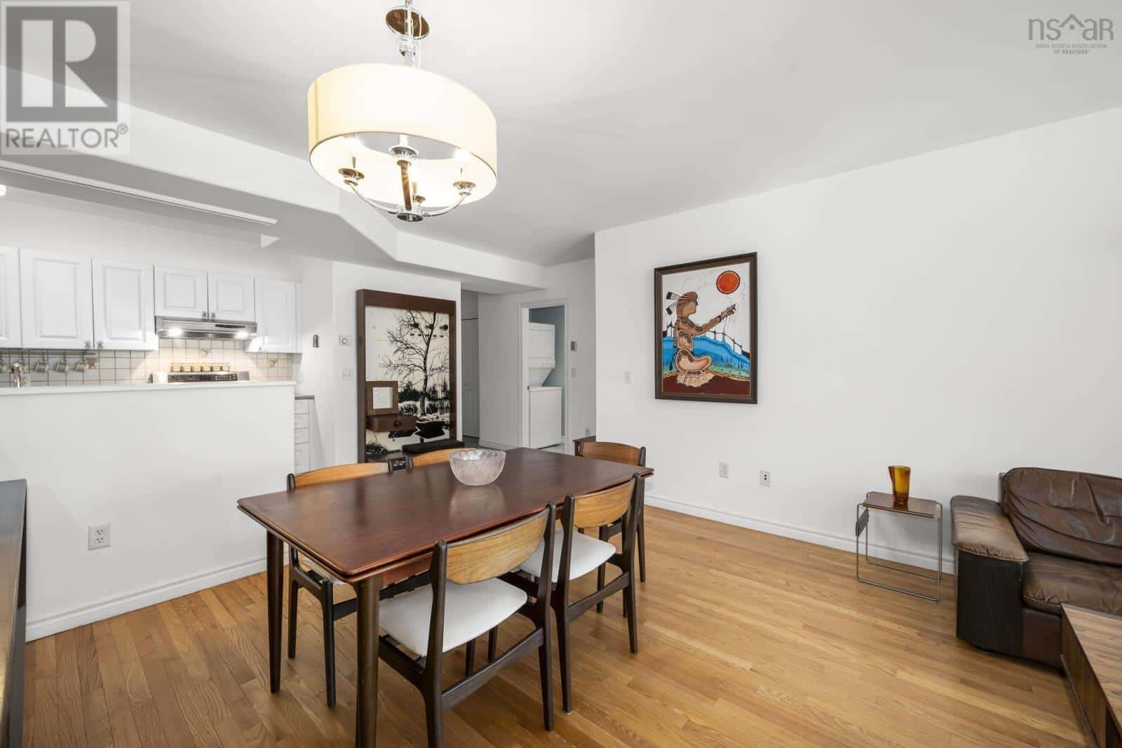 106 99 Waterfront Drive — Bedford - Photo 4 of 41