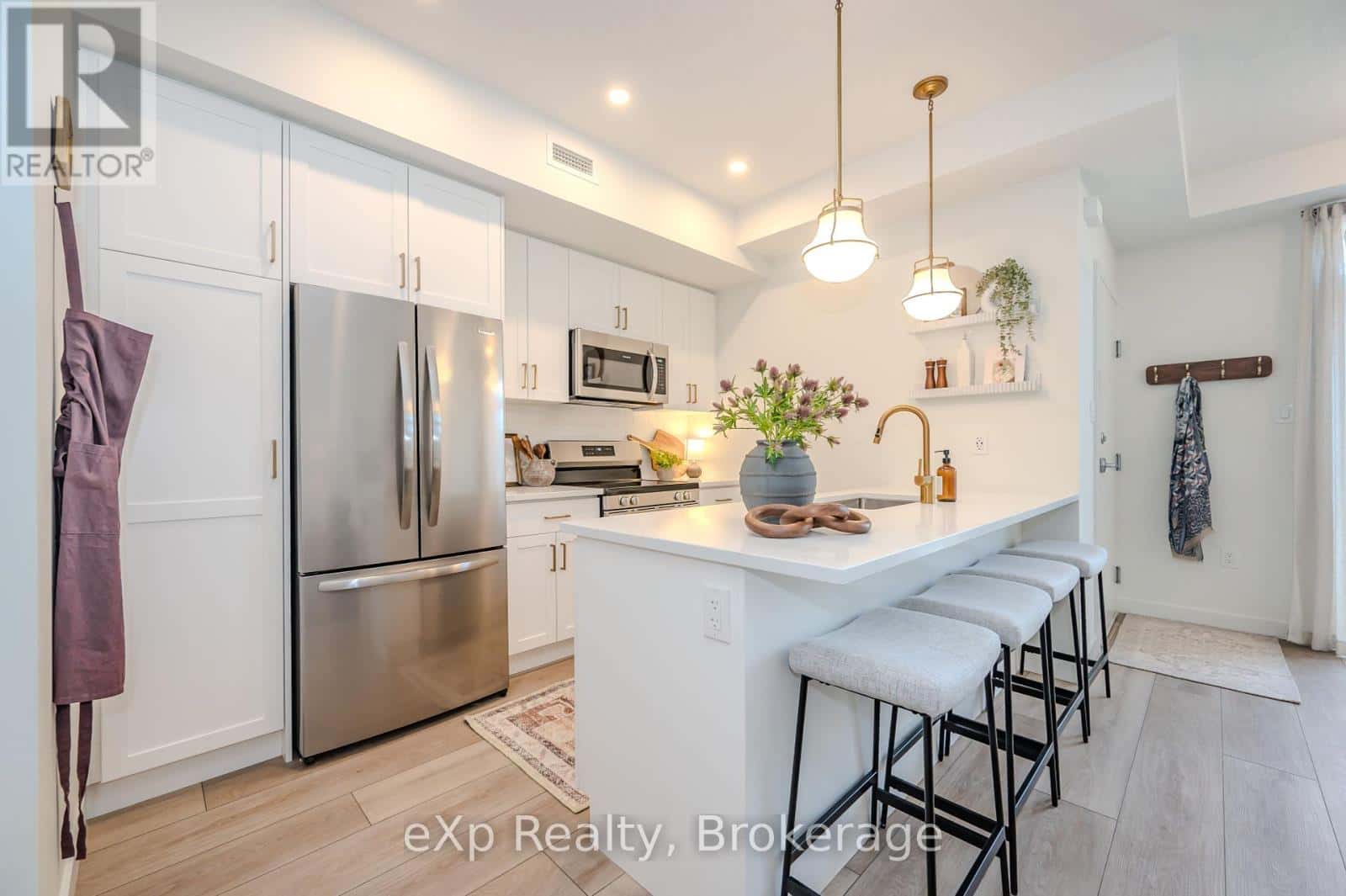 105 - 824 WOOLWICH STREET — Guelph (Riverside Park) - Photo 3 of 8