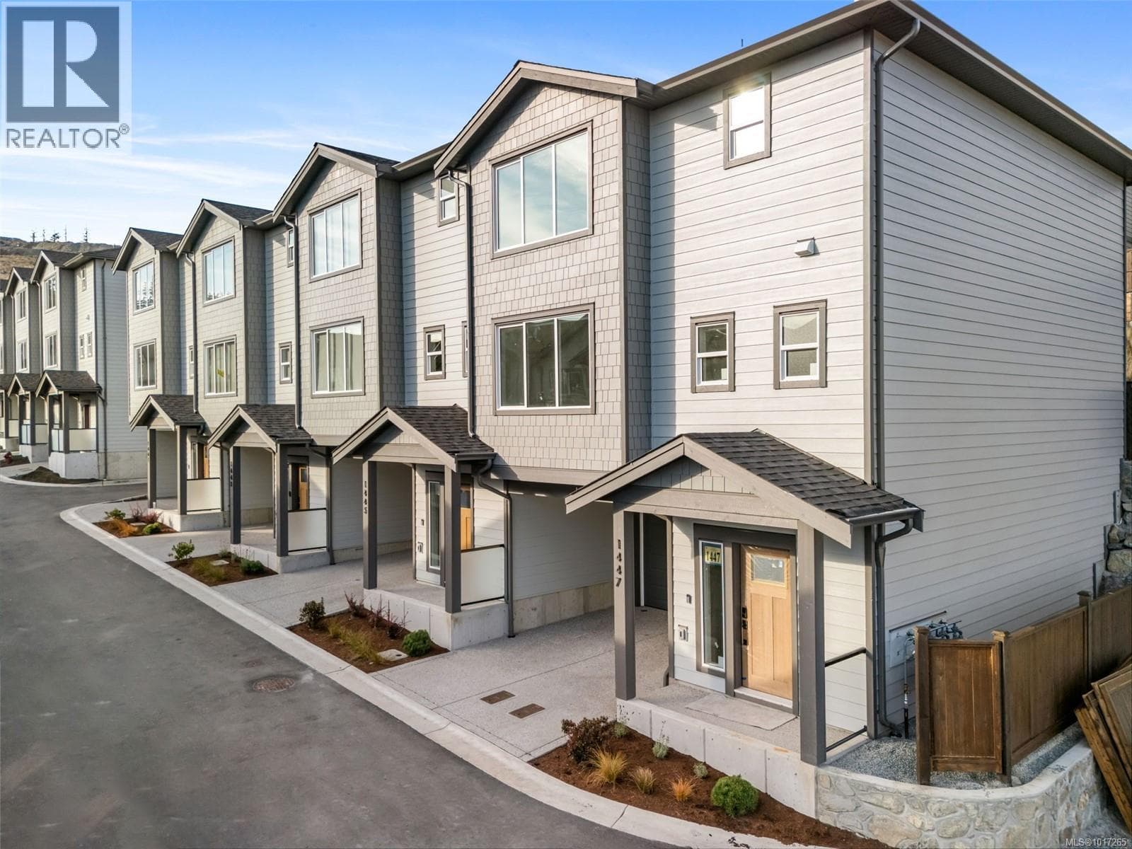 1437 Dolomite Ridge — Langford - Main photo