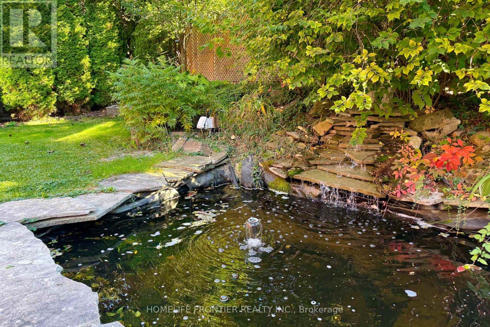 246 JELLEY AVENUE — Newmarket (Armitage) - Photo 5 of 41