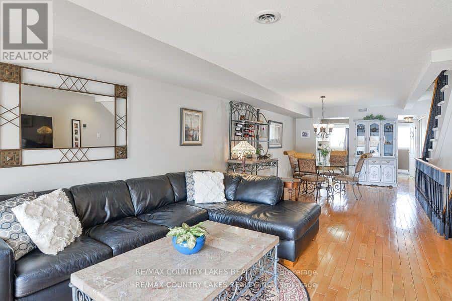 15 - 24 LAGUNA PARKWAY — Ramara (Brechin) - Photo 3 of 29