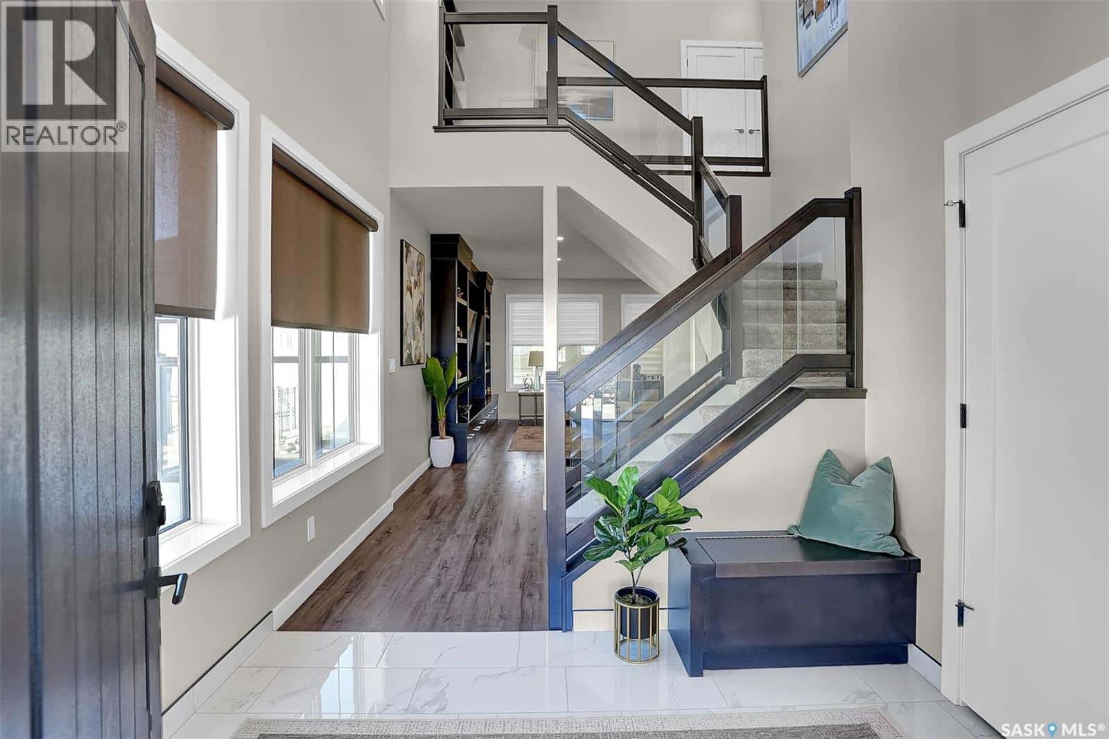 4244 Elderberry CRESCENT E — Regina - Photo 2 of 50