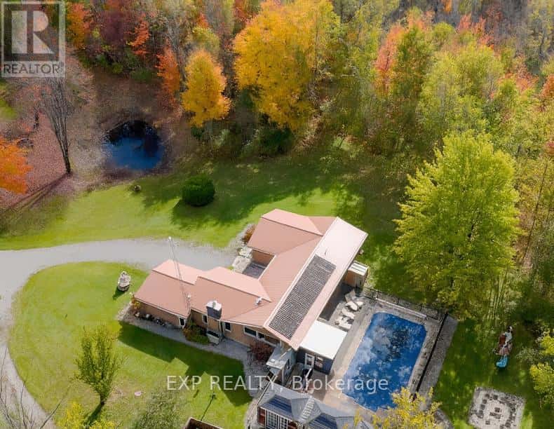 24762 WEIRS SIDE ROAD — Georgina (Baldwin) - Photo 2 of 34