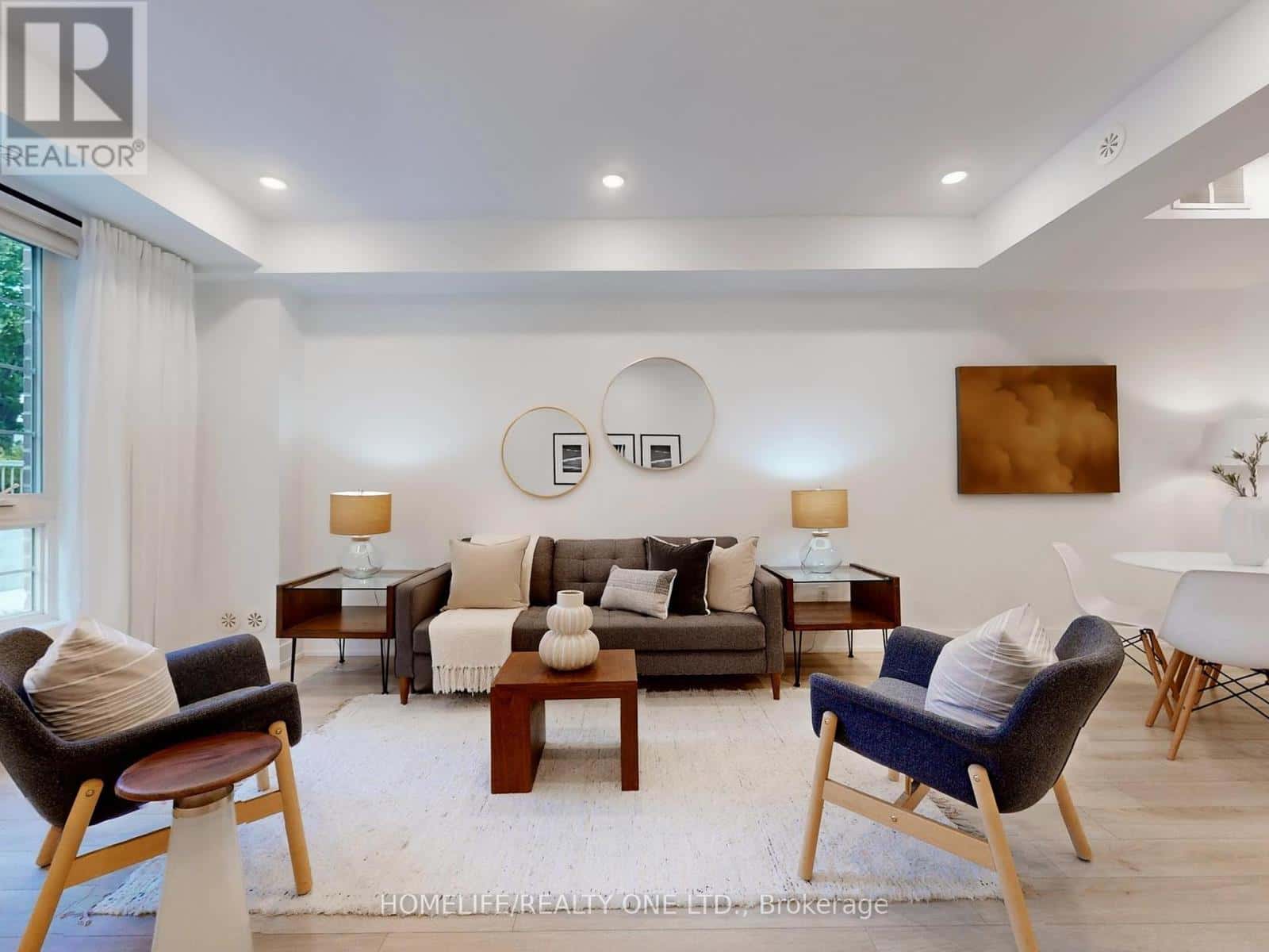 TH 41 - 3 ELSIE LANE — Toronto (Dovercourt-Wallace Emerson-Junction) - Photo 2 of 50