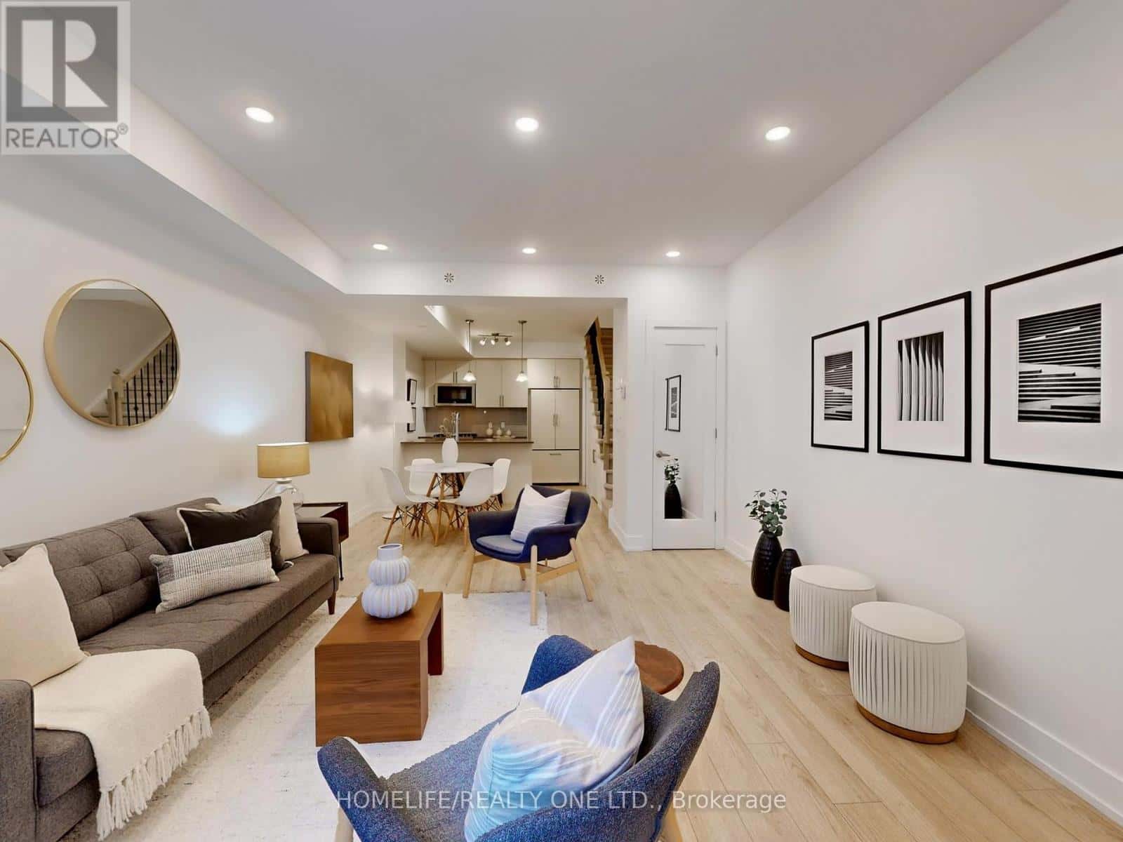 TH 41 - 3 ELSIE LANE — Toronto (Dovercourt-Wallace Emerson-Junction) - Photo 3 of 50