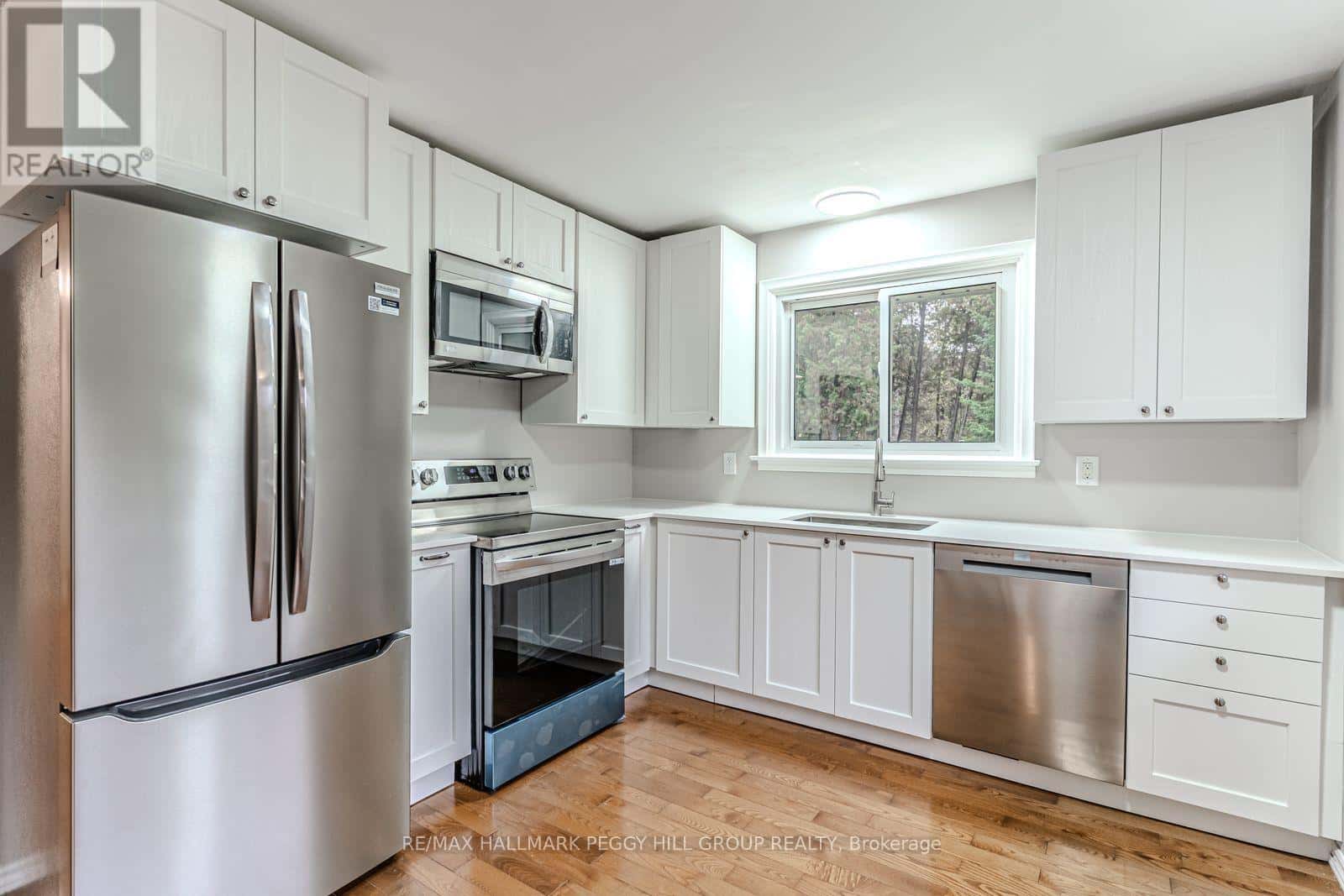 537 HURONIA ROAD — Barrie (0 East) - Photo 2 of 24