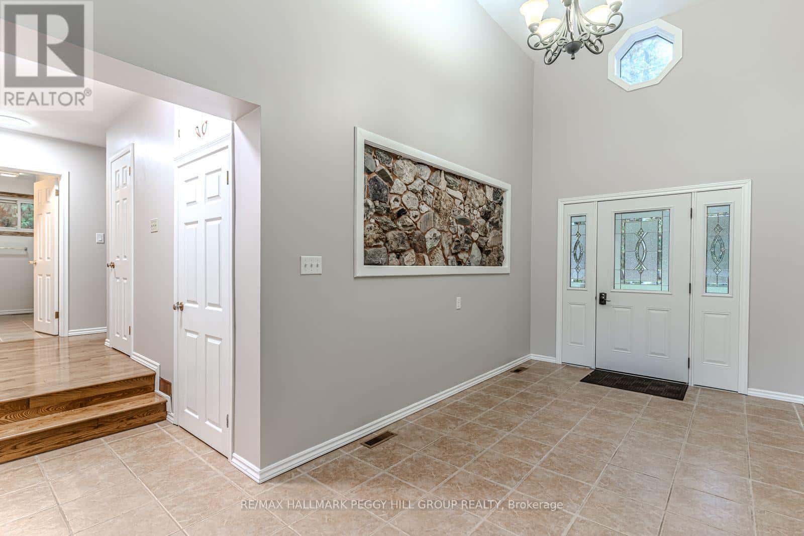 537 HURONIA ROAD — Barrie (0 East) - Photo 3 of 24