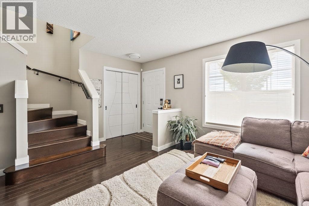 149 Elgin Gardens SE — Calgary - Main photo