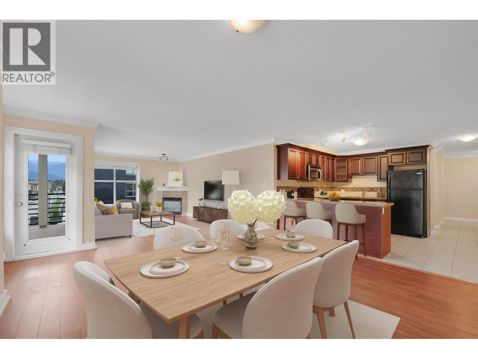 403 1310 VICTORIA STREET — Squamish - Main photo