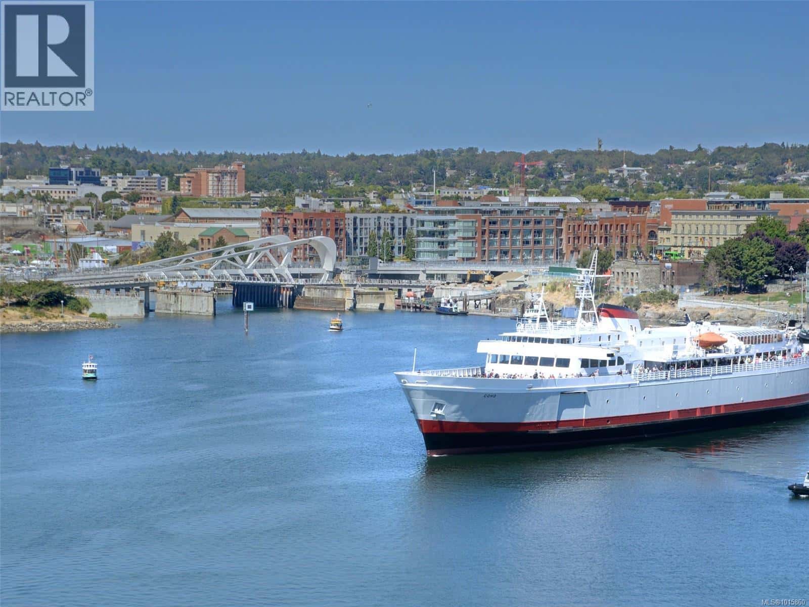 209 55 Songhees Rd — Victoria - Photo 4 of 41