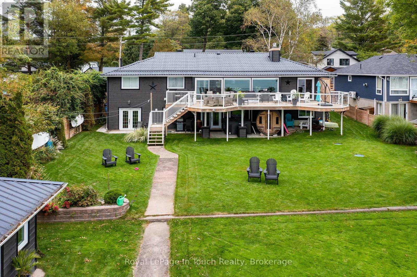 8 TINY BEACHES ROAD S — Tiny - Main photo