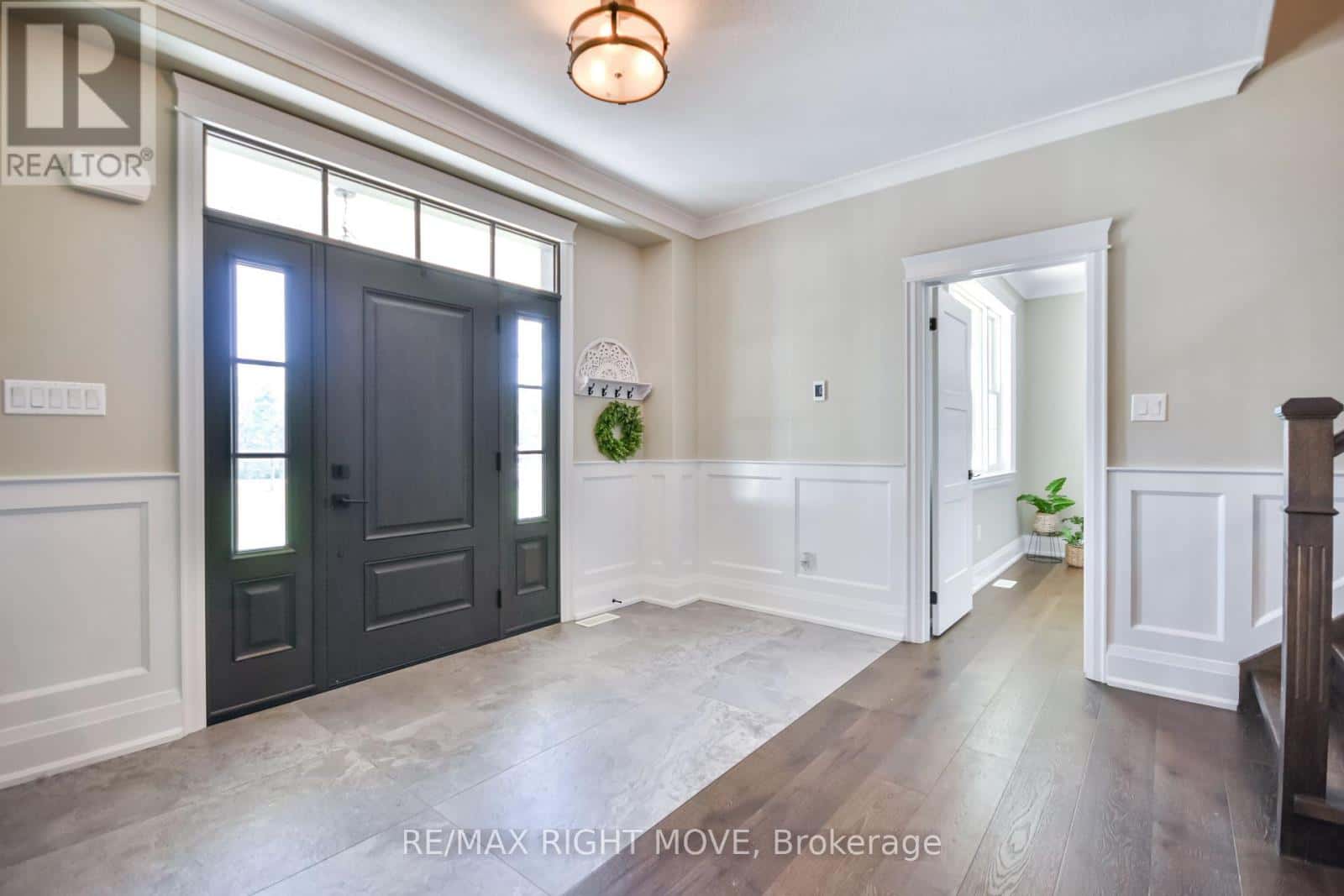 2448 STOCKDALE ROAD — Severn (West Shore), Ontario - Photo 4 of 41