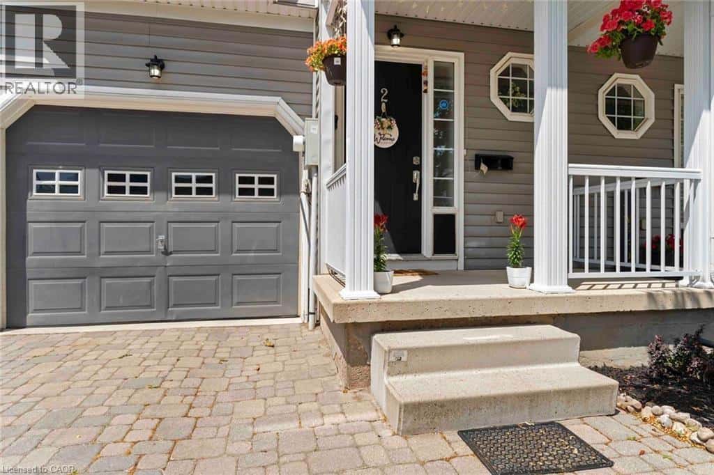 9 LAKESHORE Road Unit# 2 — St. Catharines - Photo 3 of 43