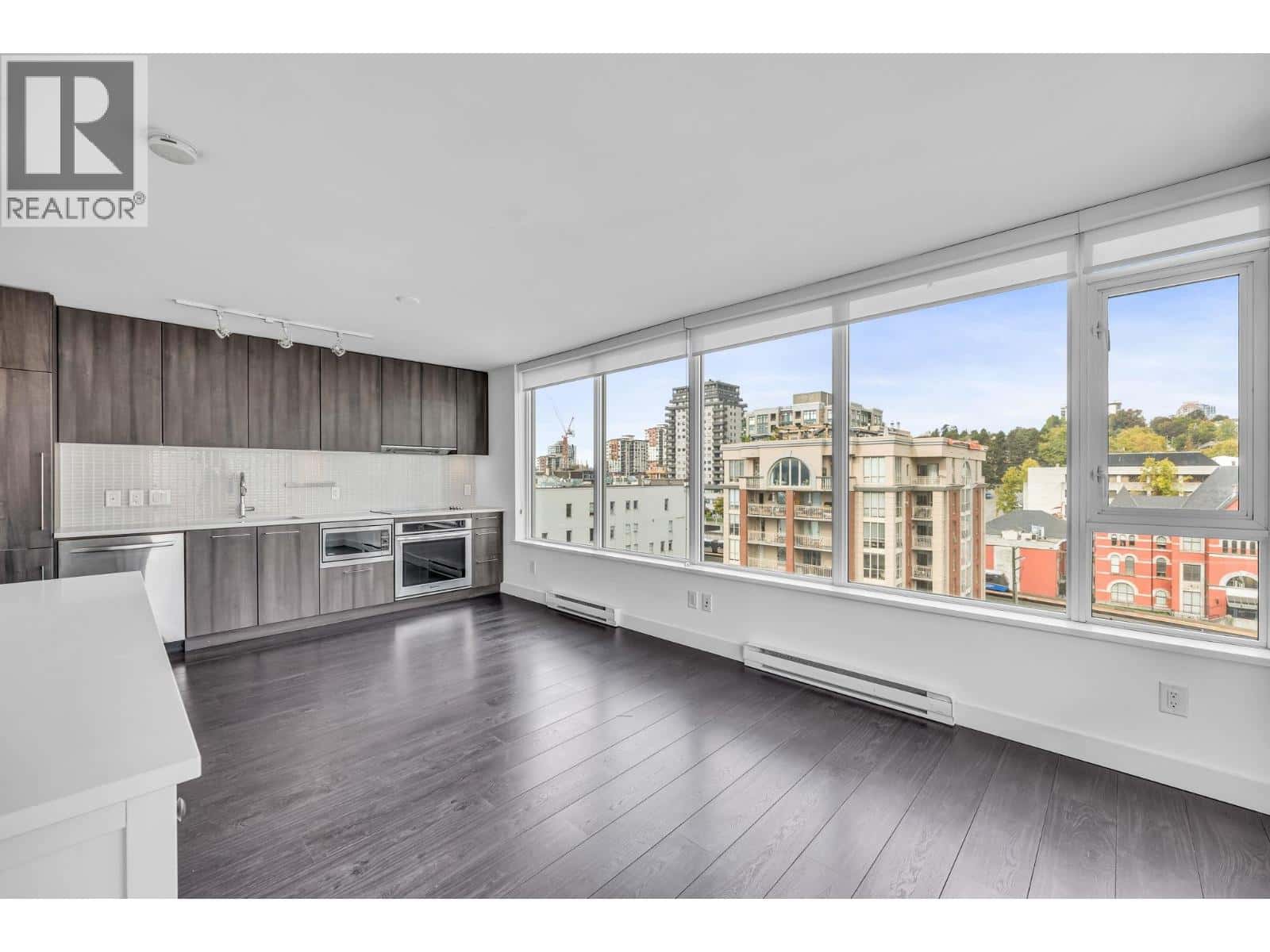 1105 668 COLUMBIA STREET — New Westminster - Photo 5 of 19