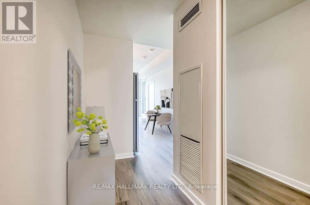 302 - 3237 BAYVIEW AVENUE W — Toronto (Bayview Woods-Steeles) - Photo 5 of 12