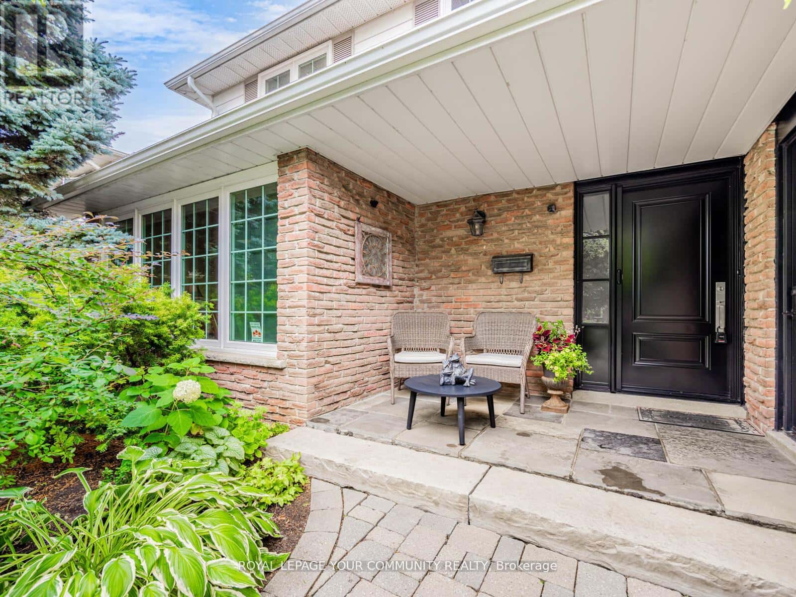 10 BANQUO ROAD — Markham (Royal Orchard) - Photo 4 of 50