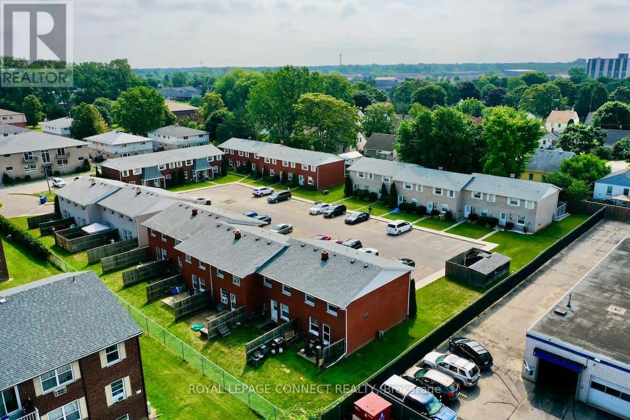 10-16 ORCHARD PLACE — Chatham-Kent - Photo 5 of 22