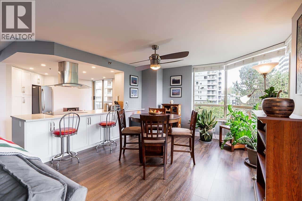 402 728 FARROW STREET — Coquitlam - Photo 2 of 39