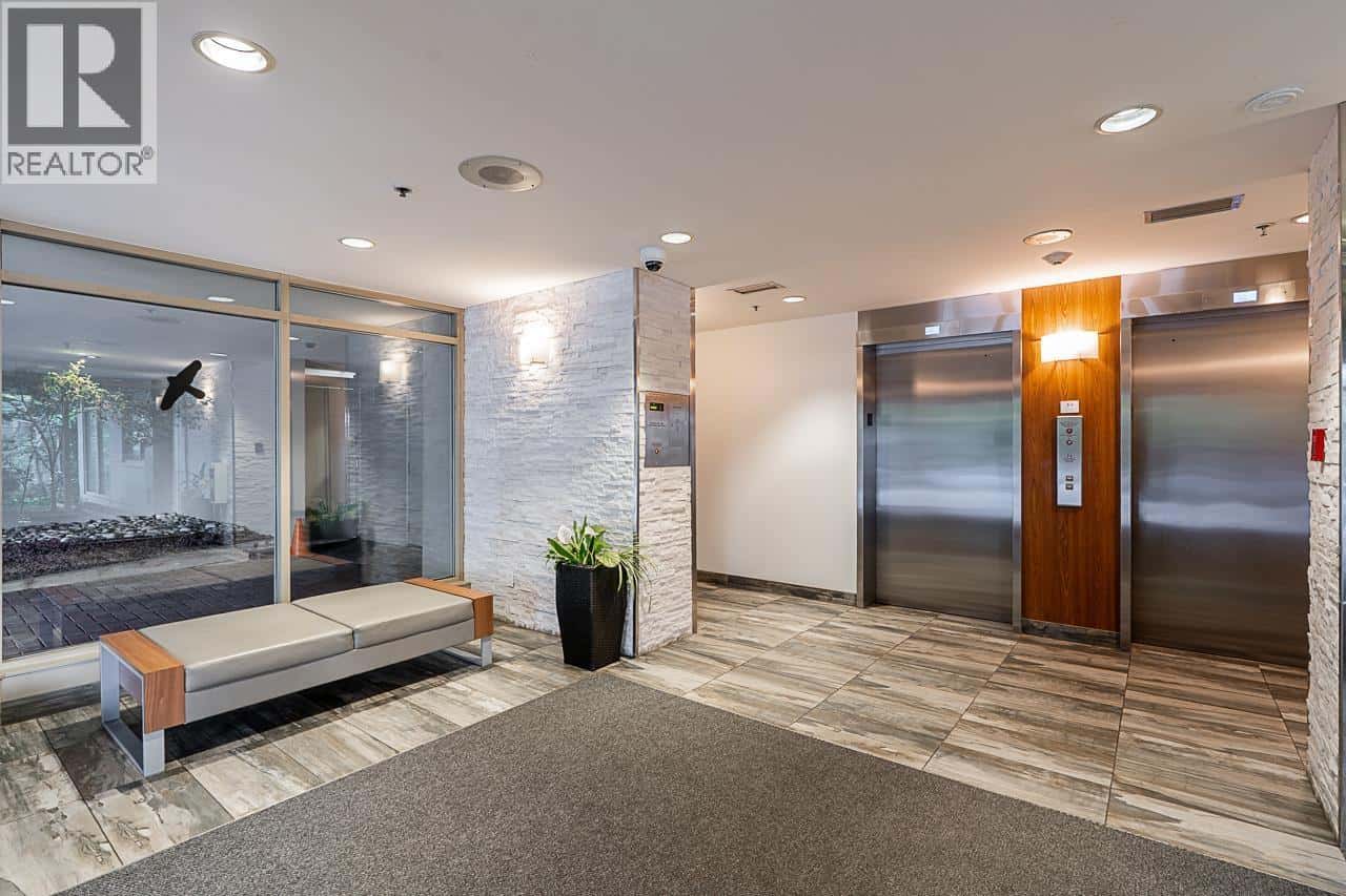 402 728 FARROW STREET — Coquitlam - Photo 5 of 39