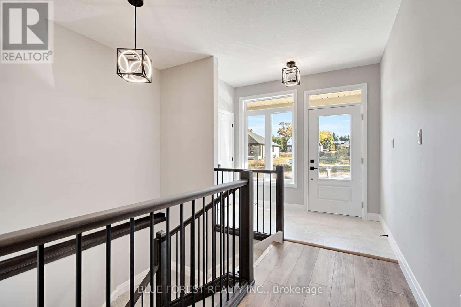 142 SHIRLEY STREET — Thames Centre (Thorndale) - Photo 4 of 36